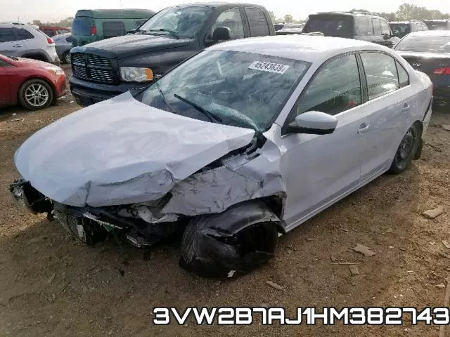 3VW2B7AJ1HM382743_2.webp