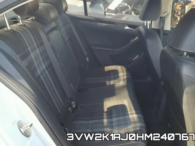 3VW2K1AJ0HM240767_6.webp