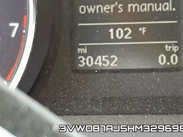 3VWDB7AJ5HM329696