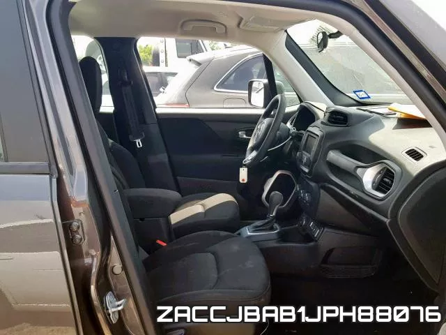ZACCJBAB1JPH88076_5.webp