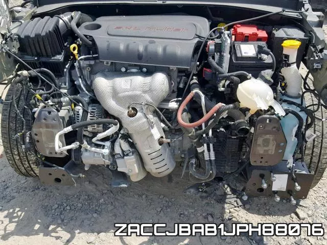 ZACCJBAB1JPH88076_7.webp