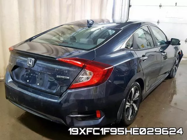 19XFC1F95HE029624_4.webp
