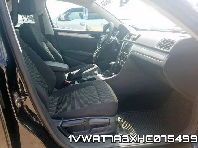1VWAT7A3XHC075499_5.webp