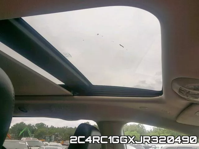 2C4RC1GGXJR320490_9.webp