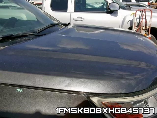1FM5K8D8XHGB45737_9.webp