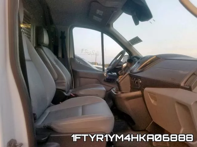 1FTYR1YM4HKA06888_5.webp