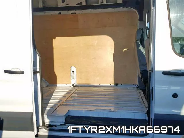 1FTYR2XM1HKA66974_6.webp