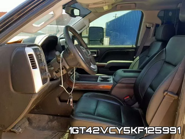1GT42VCY5KF125991_5.webp