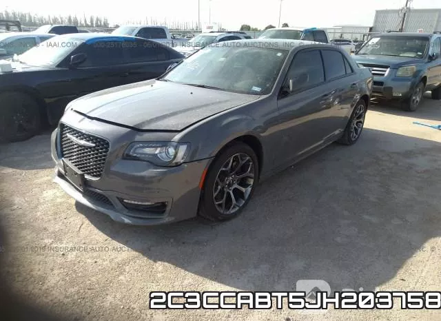 2C3CCABT5JH203758_2.webp