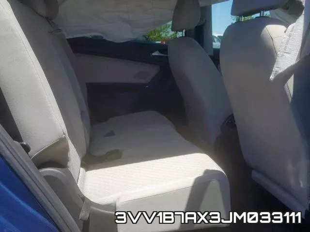 3VV1B7AX3JM033111_6.webp
