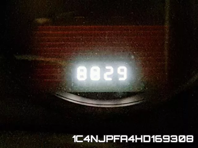 1C4NJPFA4HD169308_8.webp
