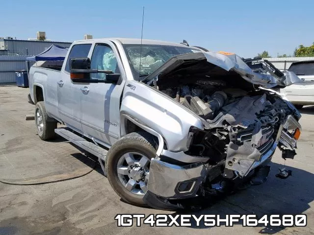 1GT42XEY5HF164680_1.webp