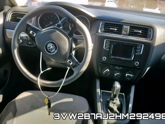 3VW2B7AJ2HM292498_9.webp