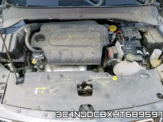 3C4NJDCBXHT689597_7.webp