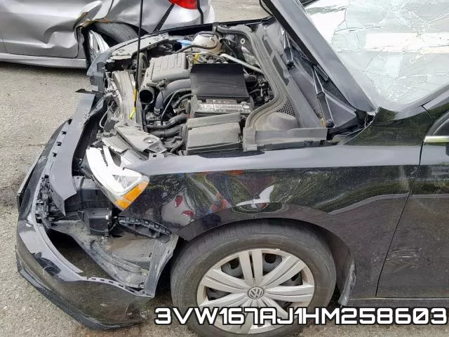 3VW167AJ1HM258603_9.webp