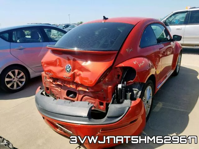 3VWJ17AT5HM629617_4.webp