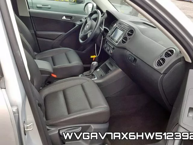 WVGAV7AX6HW512392_5.webp