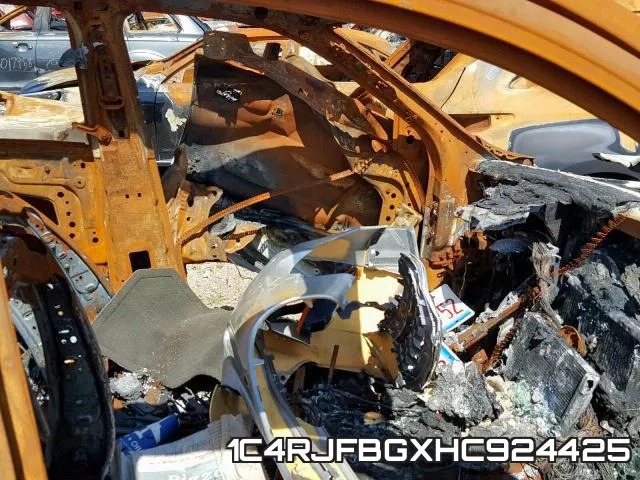 1C4RJFBGXHC924425_5.webp