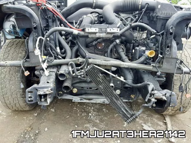1FMJU2AT3HEA21142_9.webp