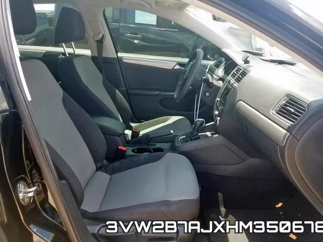 3VW2B7AJXHM350678_5.webp