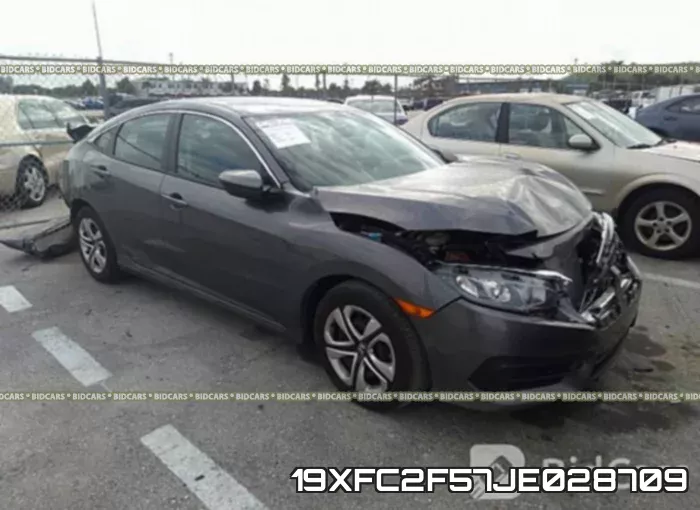 19XFC2F57JE028709_1.webp