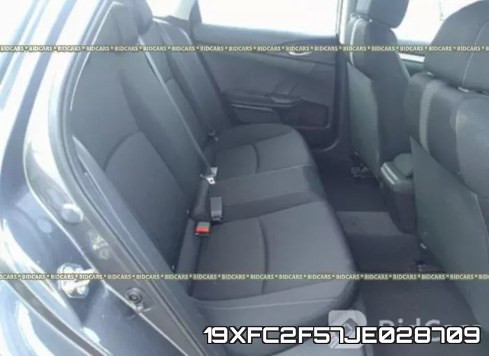 19XFC2F57JE028709_8.webp