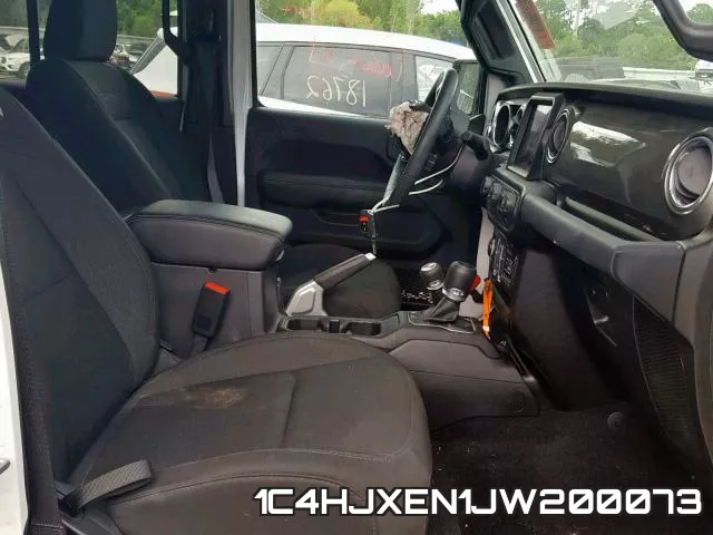 1C4HJXEN1JW200073_5.webp