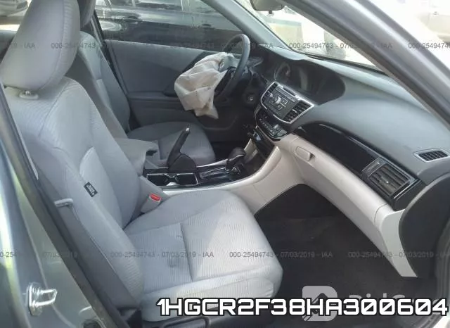 1HGCR2F38HA300604_5.webp