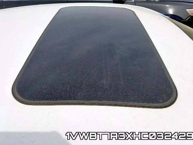 1VWBT7A3XHC032429_9.webp