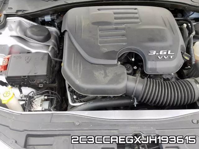 2C3CCAEGXJH193615_7.webp