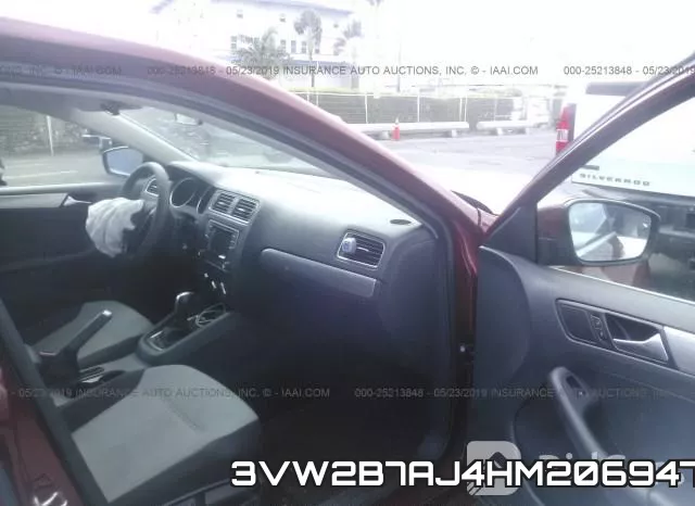 3VW2B7AJ4HM206947
