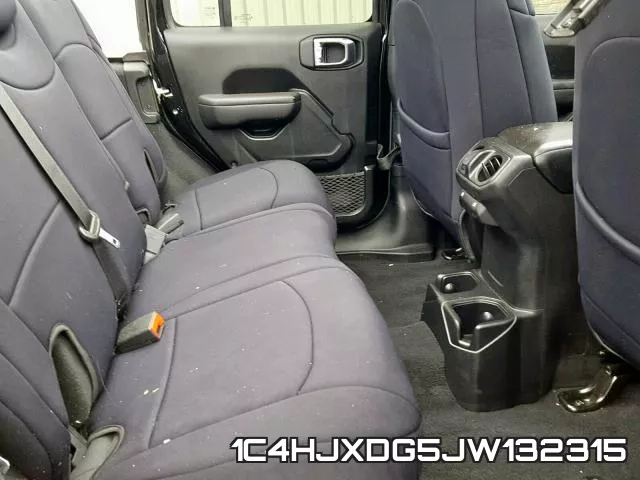 1C4HJXDG5JW132315_6.webp