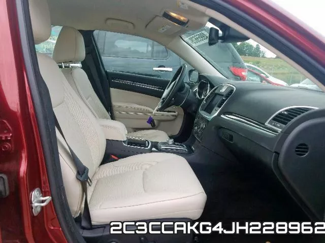 2C3CCAKG4JH228962_5.webp