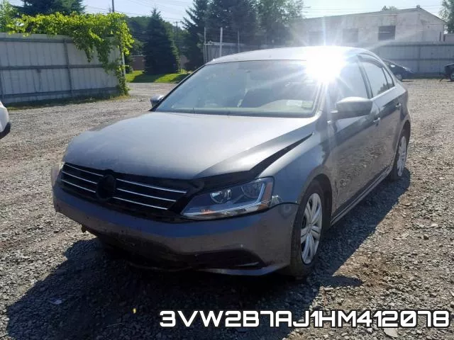 3VW2B7AJ1HM412078_2.webp
