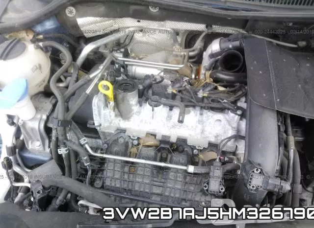 3VW2B7AJ5HM326790_10.webp