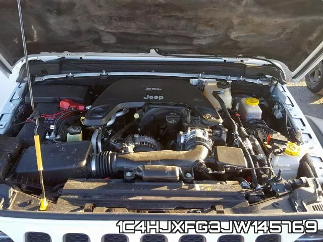 1C4HJXFG3JW145769_7.webp