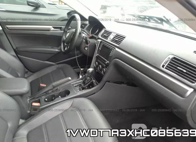 1VWDT7A3XHC085639