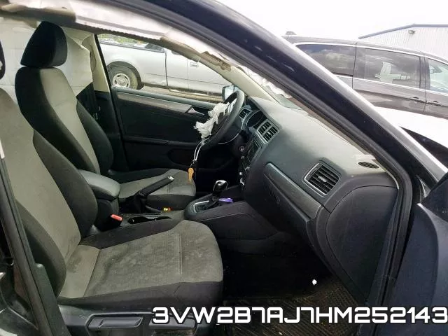 3VW2B7AJ7HM252143_5.webp