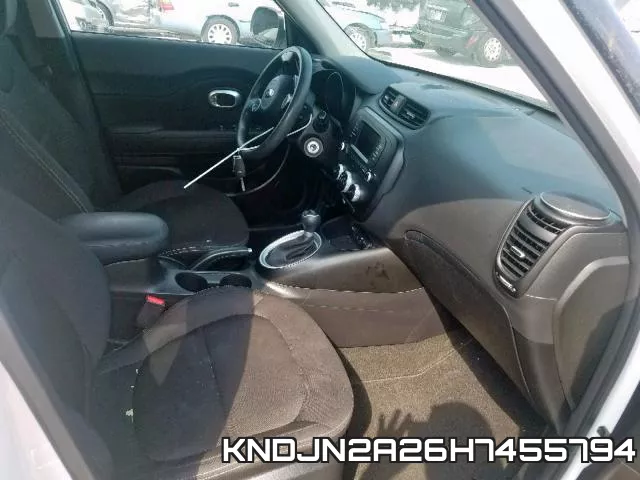 KNDJN2A26H7455794_5.webp