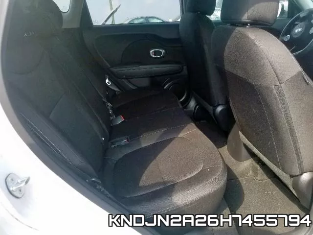 KNDJN2A26H7455794_6.webp