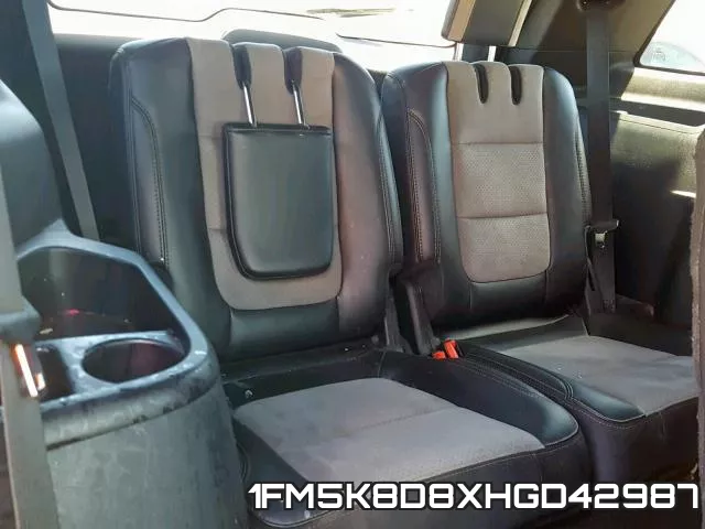 1FM5K8D8XHGD42987_9.webp
