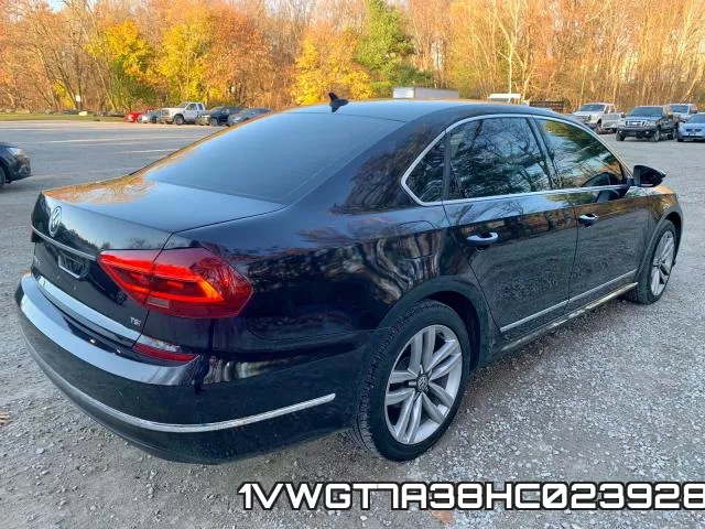 1VWGT7A38HC023928_3.webp