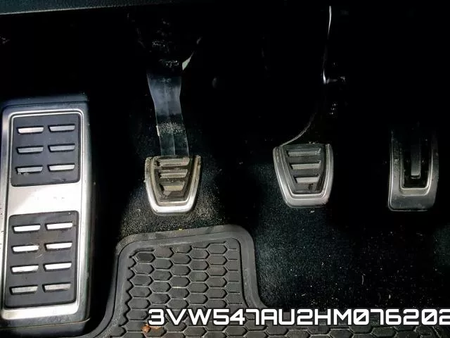 3VW547AU2HM076202_9.webp