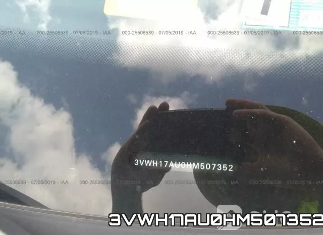 3VWH17AU0HM507352_9.webp