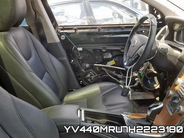 YV440MRU7H2223180
