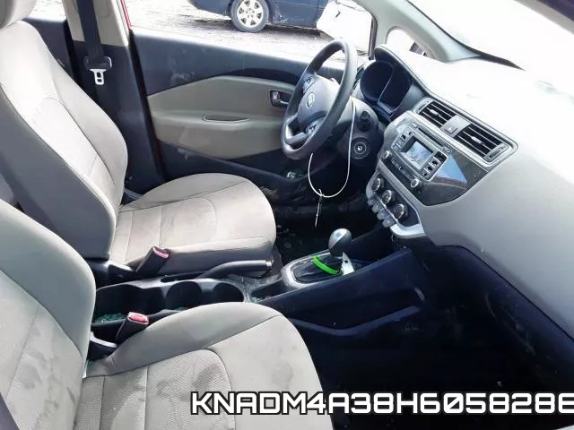 KNADM4A38H6058286_5.webp