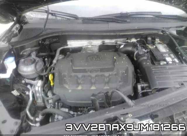 3VV2B7AX9JM181266_10.webp