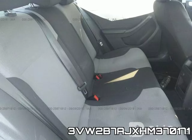 3VW2B7AJXHM370171_8.webp