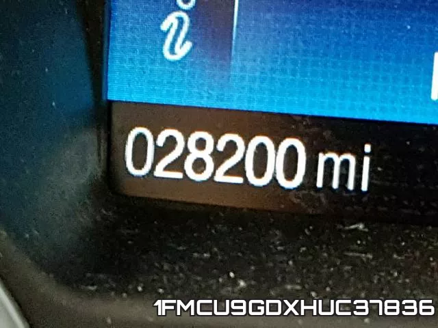 1FMCU9GDXHUC37836_8.webp