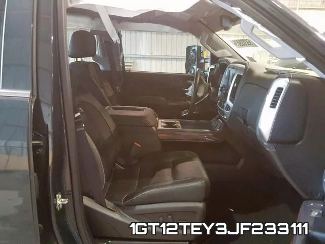 1GT12TEY3JF233111_5.webp